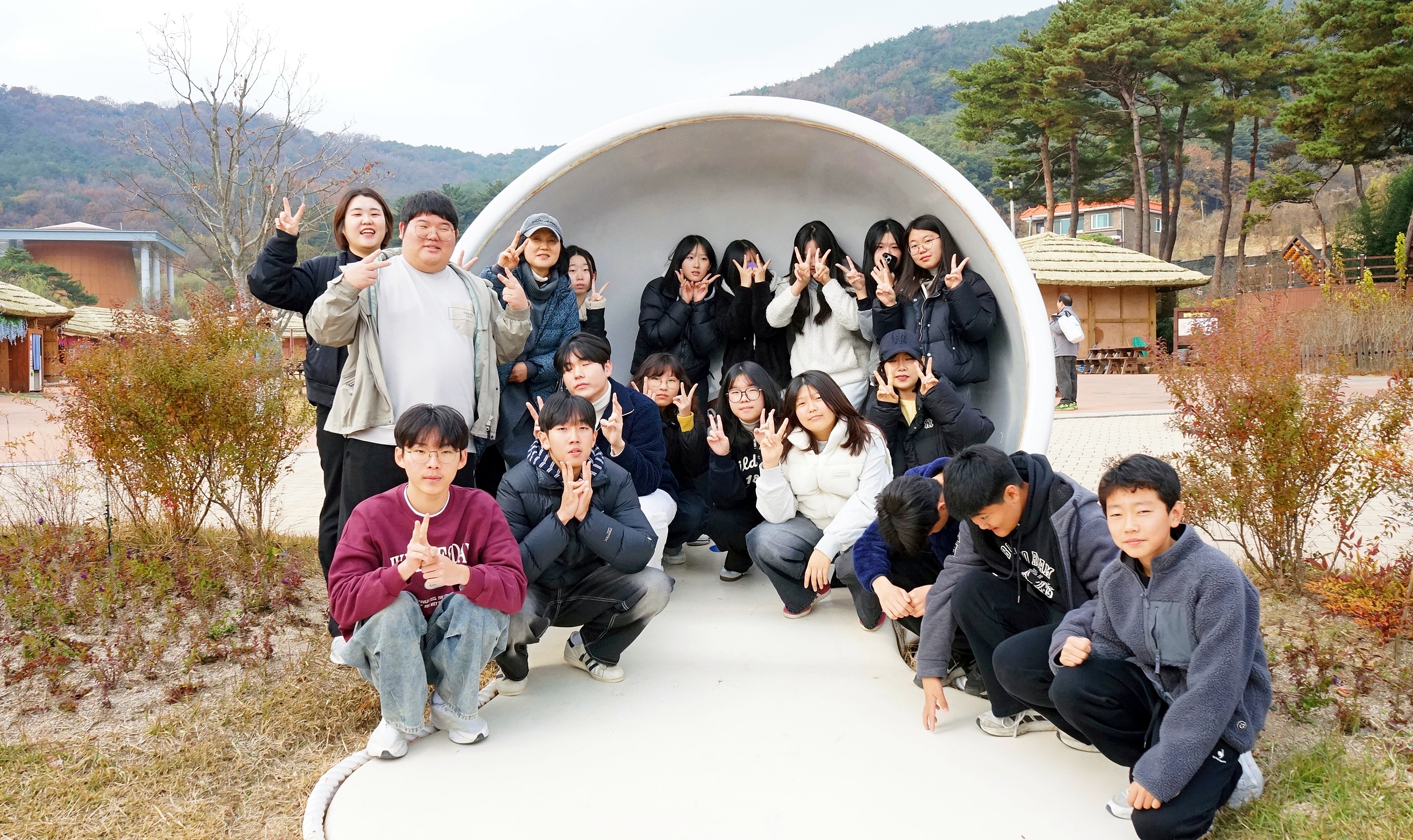 9dfd493592e0e83bc24b4c53ac0bd218_1764136