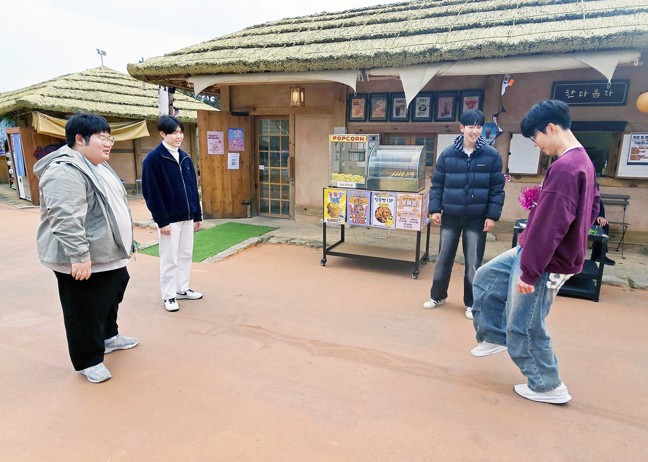 9dfd493592e0e83bc24b4c53ac0bd218_1764136