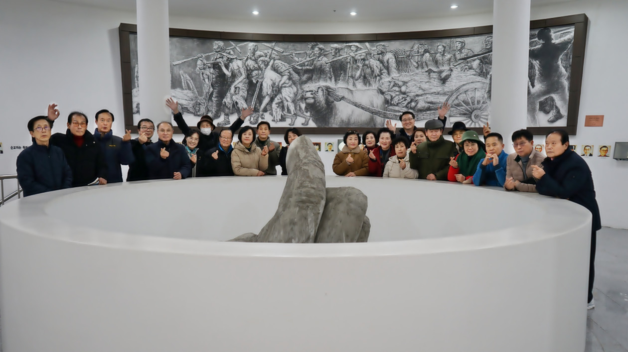 8537f3f6e9e20ef37320e8d50810cf3b_1766382